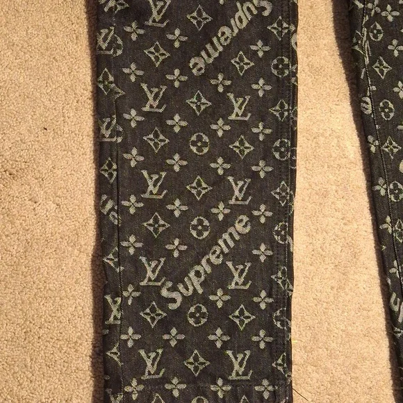 Black Patterned Men’s Pants with Logo Print